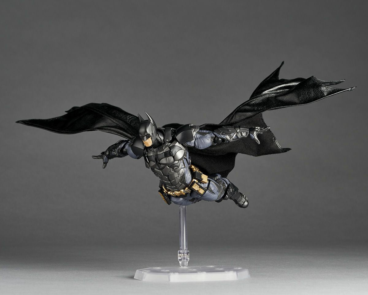 [PRE-ORDER] Amazing Yamaguchi Batman (Batman: Arkham Knight Ver.) (With Bonus Part)