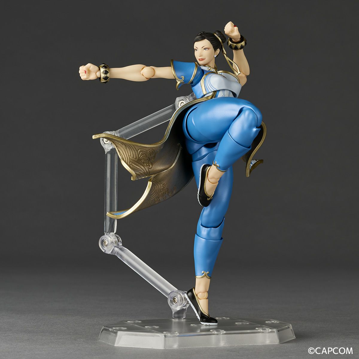 [PRE-ORDER] Revoltech Amazing Yamaguchi Street Fighter 6 Chun Li (With Bonus Face)