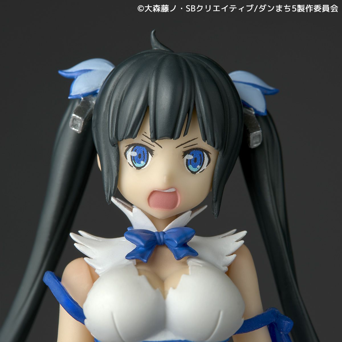[PRE-ORDER] Kaiyodo Revoltech Hestia (Is It Wrong to Try to Pick Up Girls in a Dungeon?)