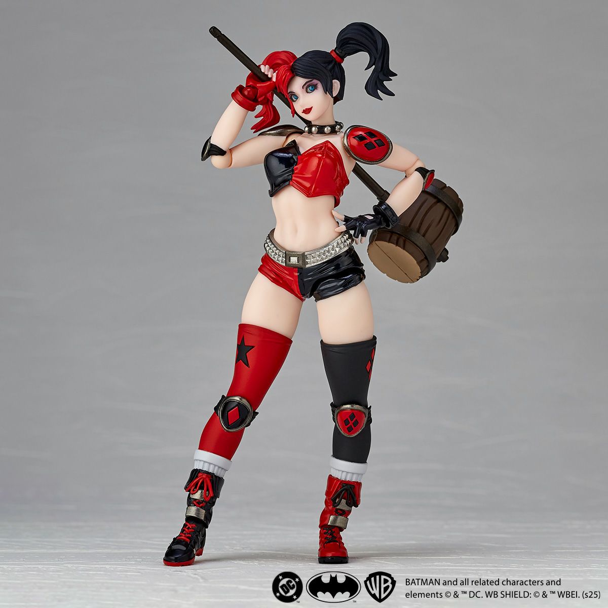 [PRE-ORDER] Revoltech Amazing Yamaguchi Harley Quinn Red x Black Ver (with Bonus Part)