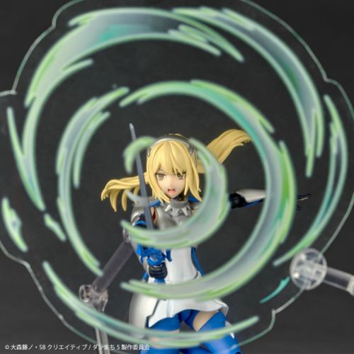 [PRE-ORDER] Revoltech DanMachi Ais Wallenstein with Bonus Parts Is It Wrong to Try to Pick Up Girls in a Dungeon?