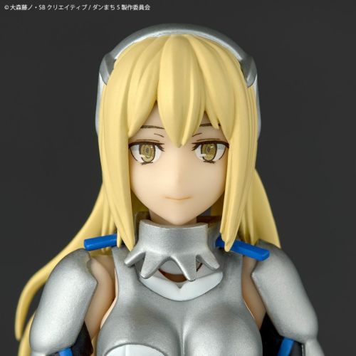 [PRE-ORDER] Revoltech DanMachi Ais Wallenstein with Bonus Parts Is It Wrong to Try to Pick Up Girls in a Dungeon?