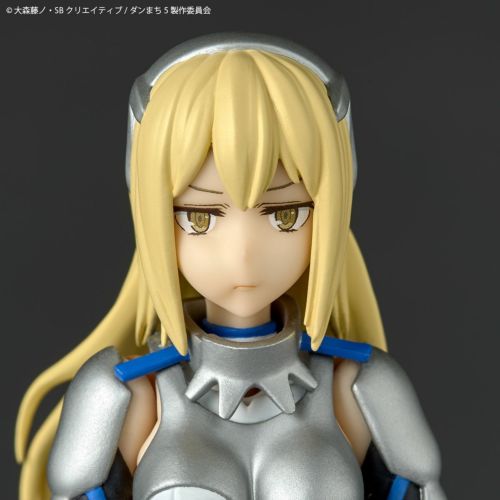 [PRE-ORDER] Revoltech DanMachi Ais Wallenstein with Bonus Parts Is It Wrong to Try to Pick Up Girls in a Dungeon?