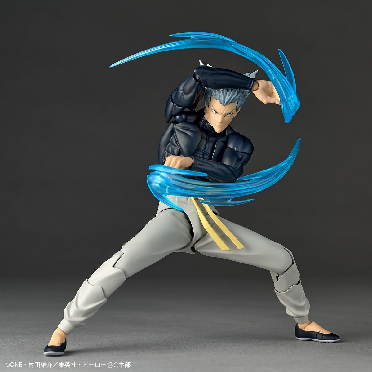 [PRE-ORDER] Revoltech Amazing Yamaguchi One Punch Man Garou with Bonus Parts