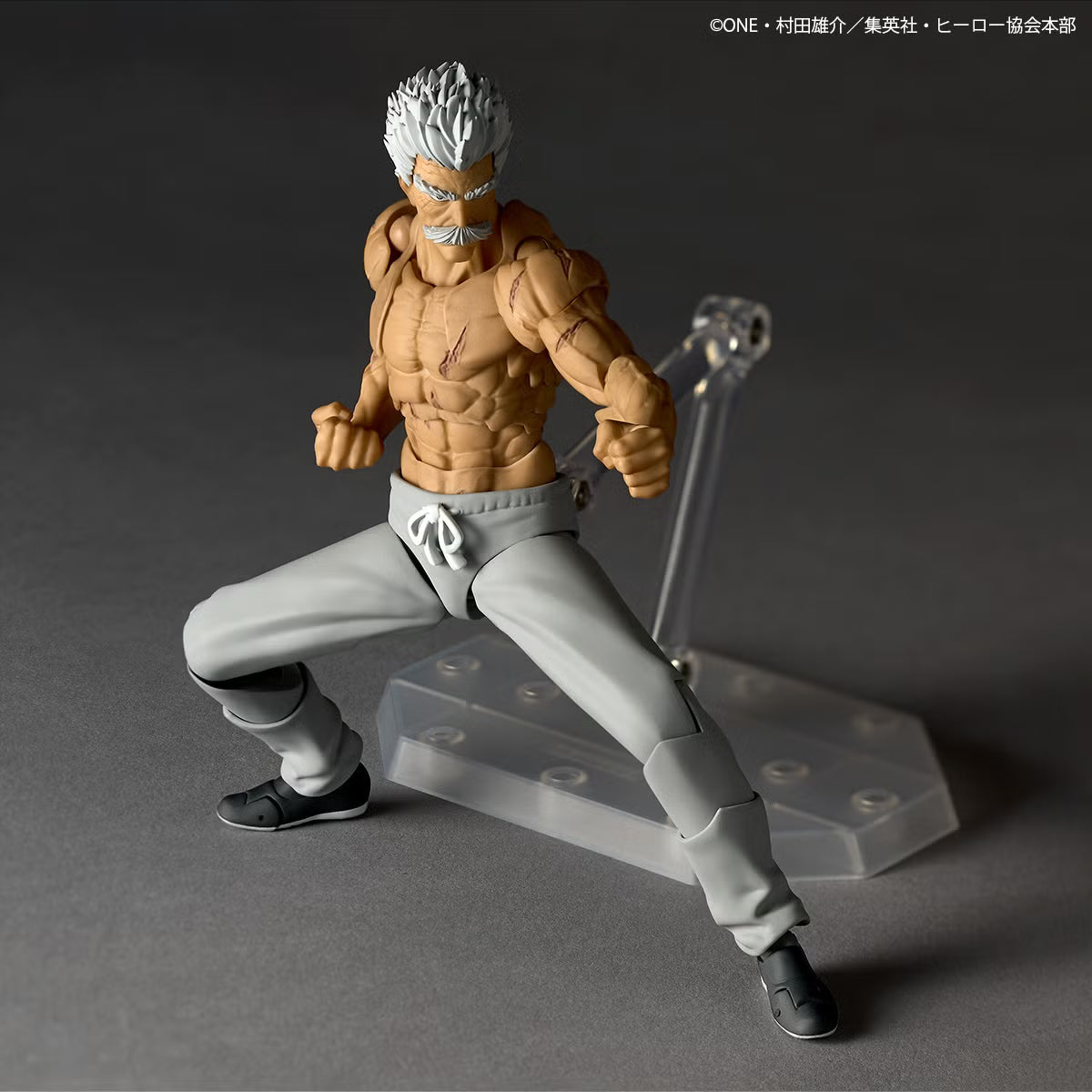 [PRE-ORDER] Revoltech Amazing Yamaguchi One Punch Man Silver Fang Bang with Bonus Part