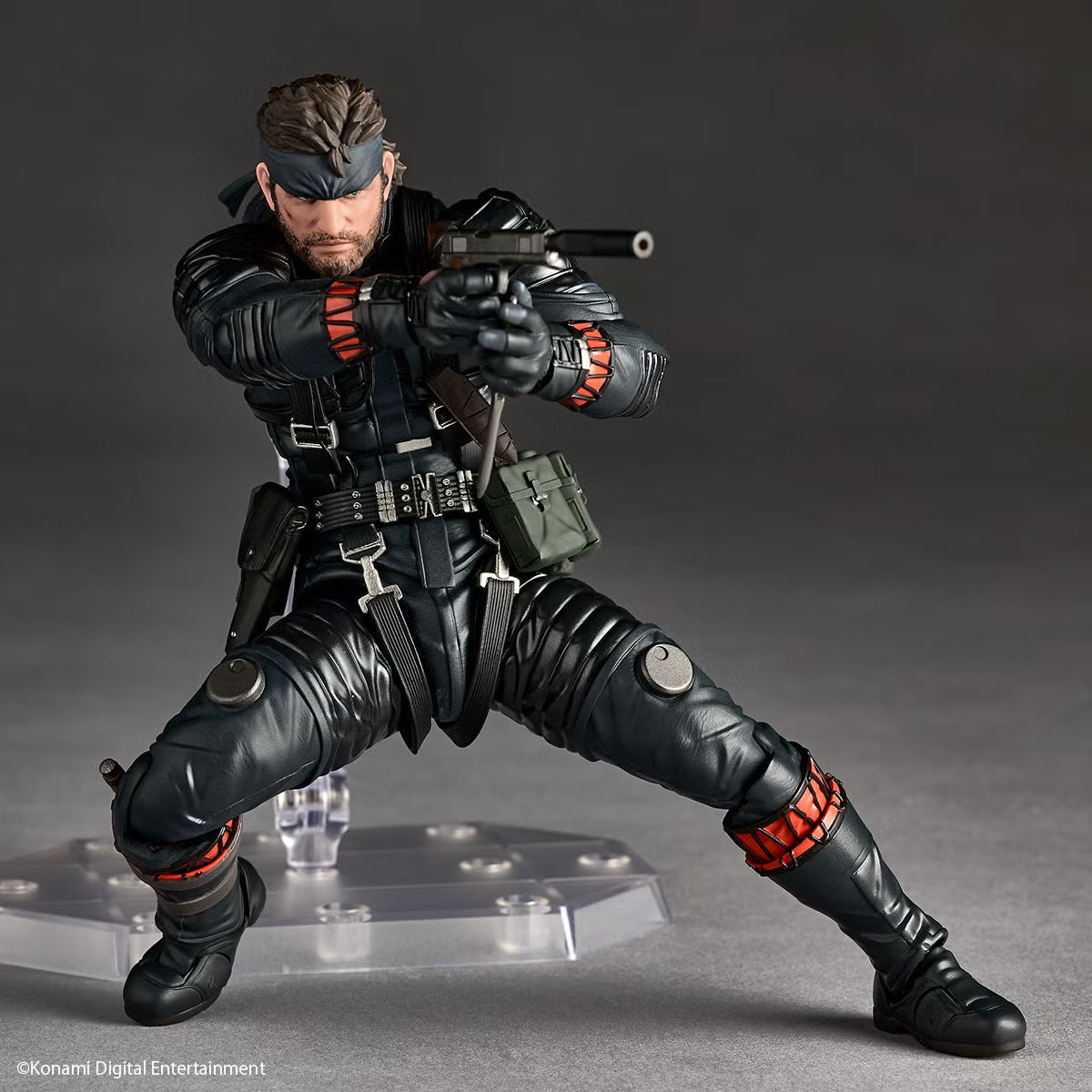 [PRE-ORDER] Revoltech Amazing Yamaguchi Naked Snake Sneaking Suit Ver. (METAL GEAR SOLID Δ: SNAKE EATER) with Bonus Part