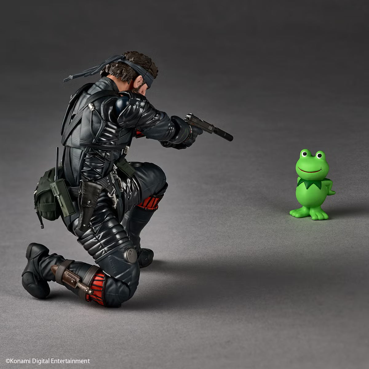 [PRE-ORDER] Revoltech Amazing Yamaguchi Naked Snake Sneaking Suit Ver. (METAL GEAR SOLID Δ: SNAKE EATER) with Bonus Part