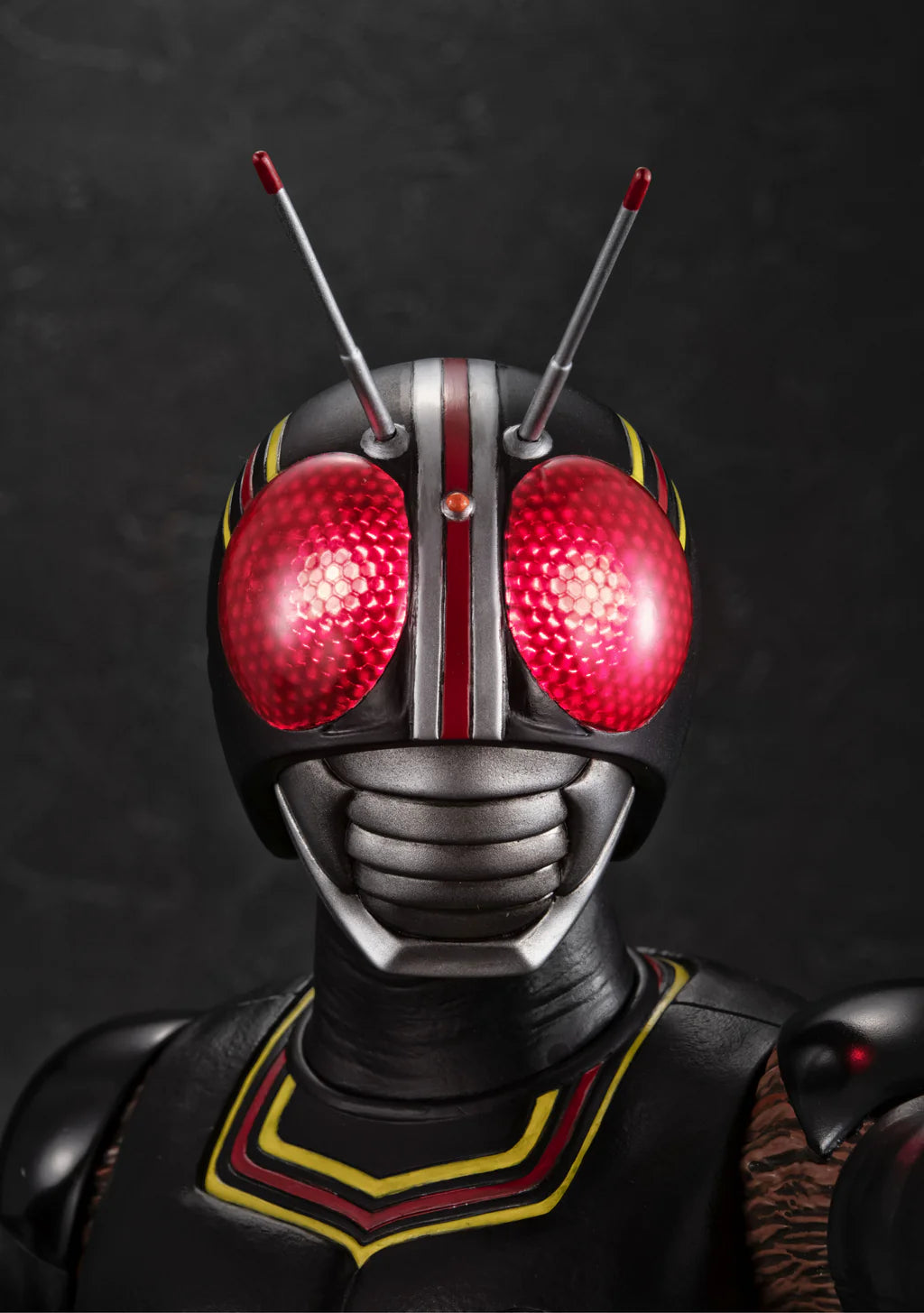 [PRE-ORDER] KAMEN RIDER ULTIMATE ARTICLE BLACK