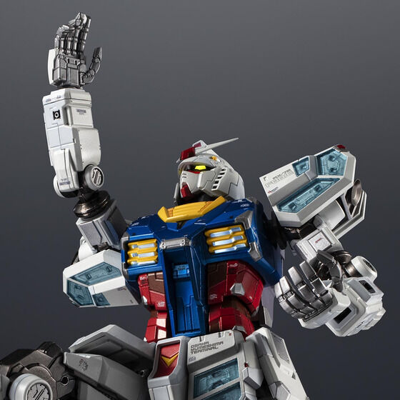 [PRE-ORDER] CHOGOKIN GUNDAM: Next Universal Century RX-78F00/E Gundam [Re:PACKAGE]