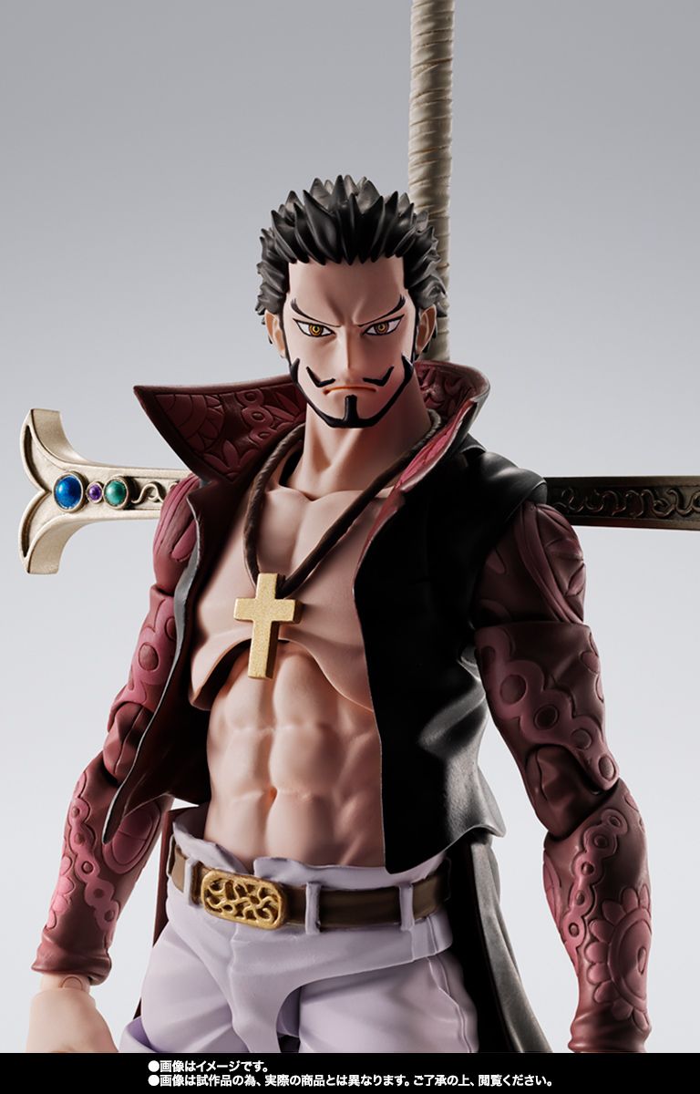 [PRE-ORDER] S.H.Figuarts One Piece DRACULE.MIHAWK HAWKEYE