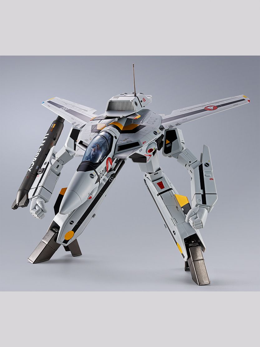 [PRE-ORDER] DX CHOGOKIN Macross VF-1S VALKYRIE ROY FOCKER SPECIAL REVIVAL Ver.