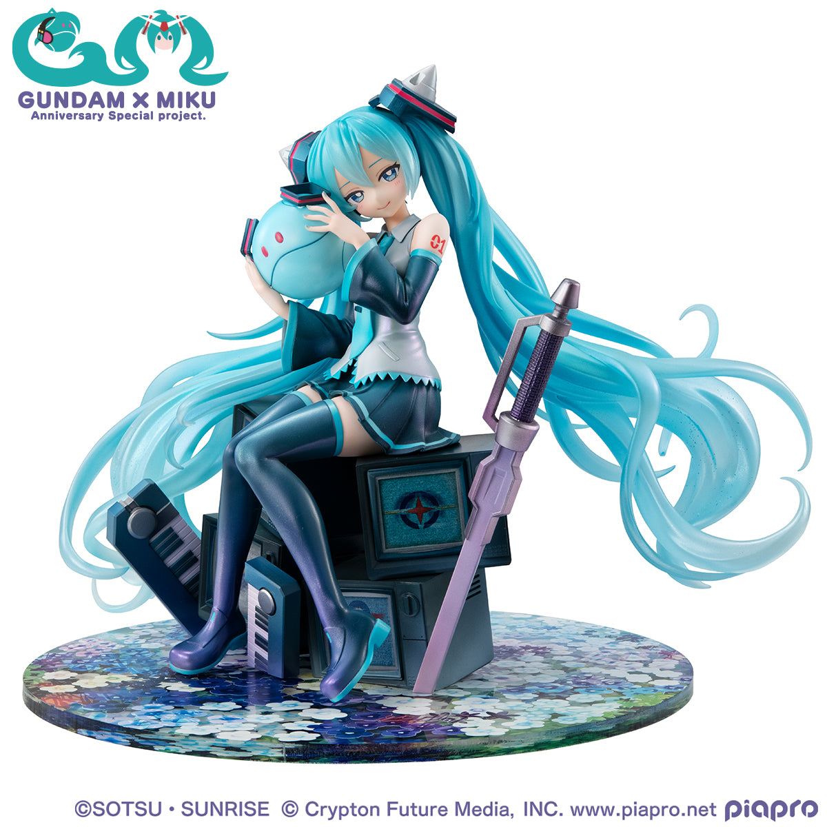 [PRE-ORDER] MOBILE SUIT GUNDAM 45TH ANNIVERSARY X HATSUNE MIKU - LUCREA - HATSUNE MIKU X OO GUNDAM