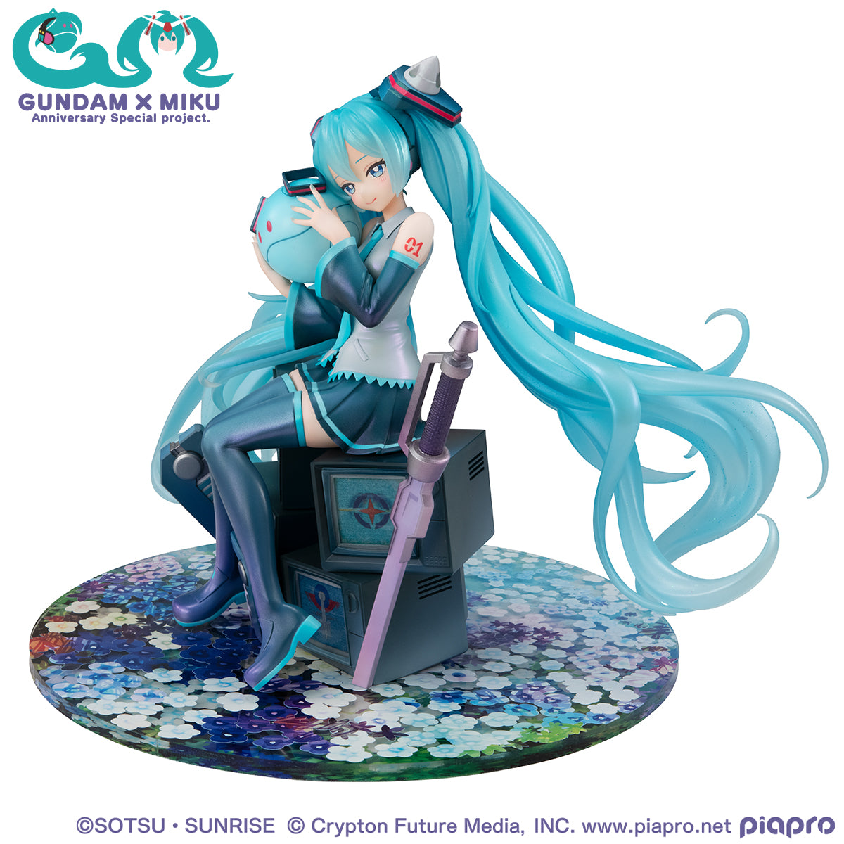 [PRE-ORDER] MOBILE SUIT GUNDAM 45TH ANNIVERSARY X HATSUNE MIKU - LUCREA - HATSUNE MIKU X OO GUNDAM