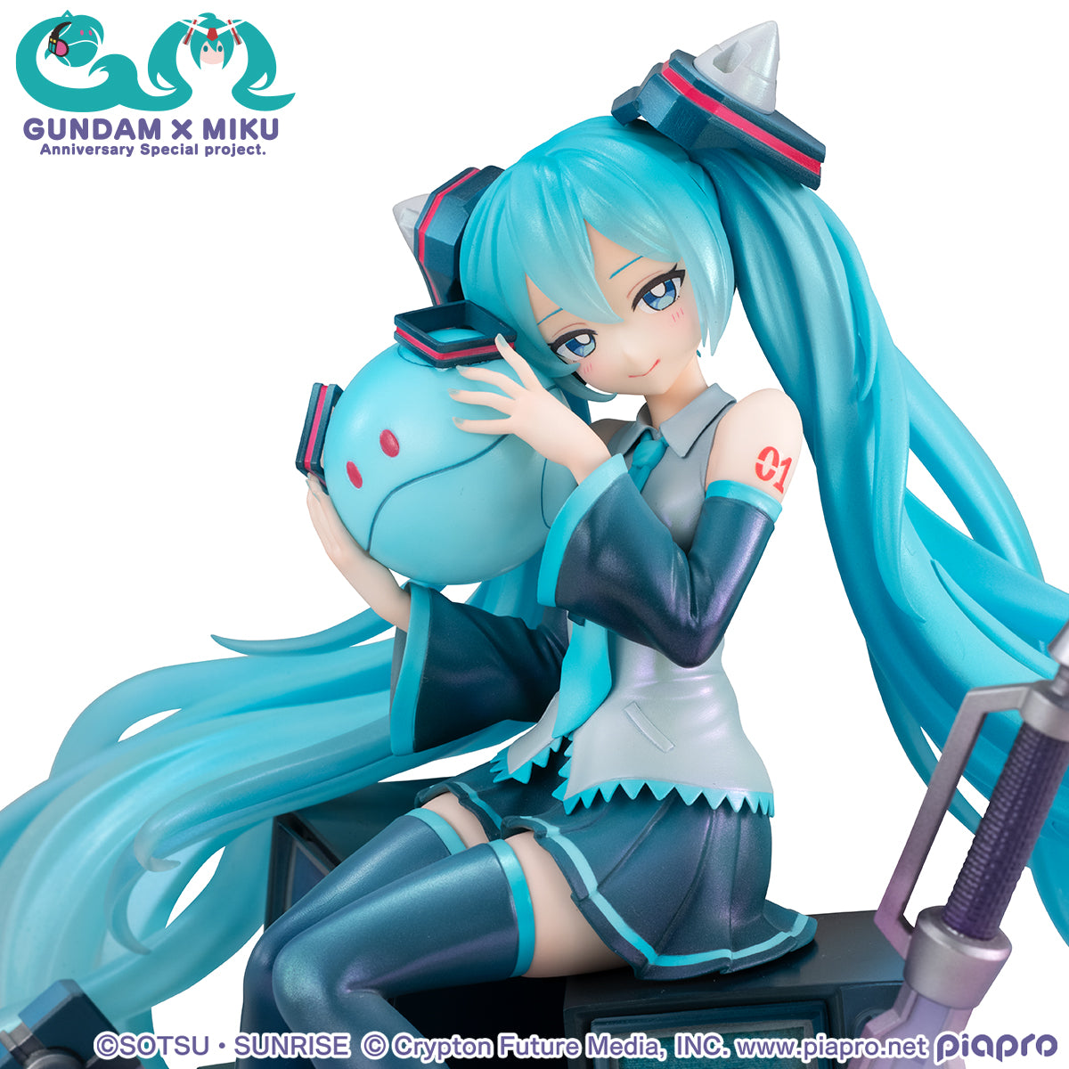 [PRE-ORDER] MOBILE SUIT GUNDAM 45TH ANNIVERSARY X HATSUNE MIKU - LUCREA - HATSUNE MIKU X OO GUNDAM