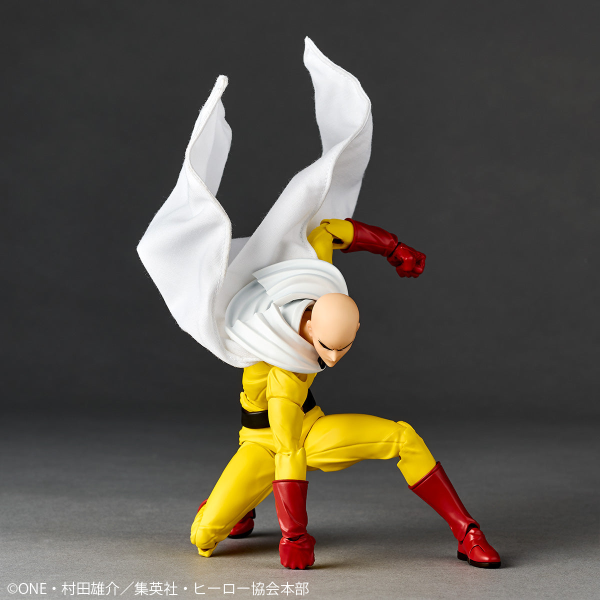 [PRE-ORDER] One Punch Man Revoltech Amazing Yamaguchi Saitama