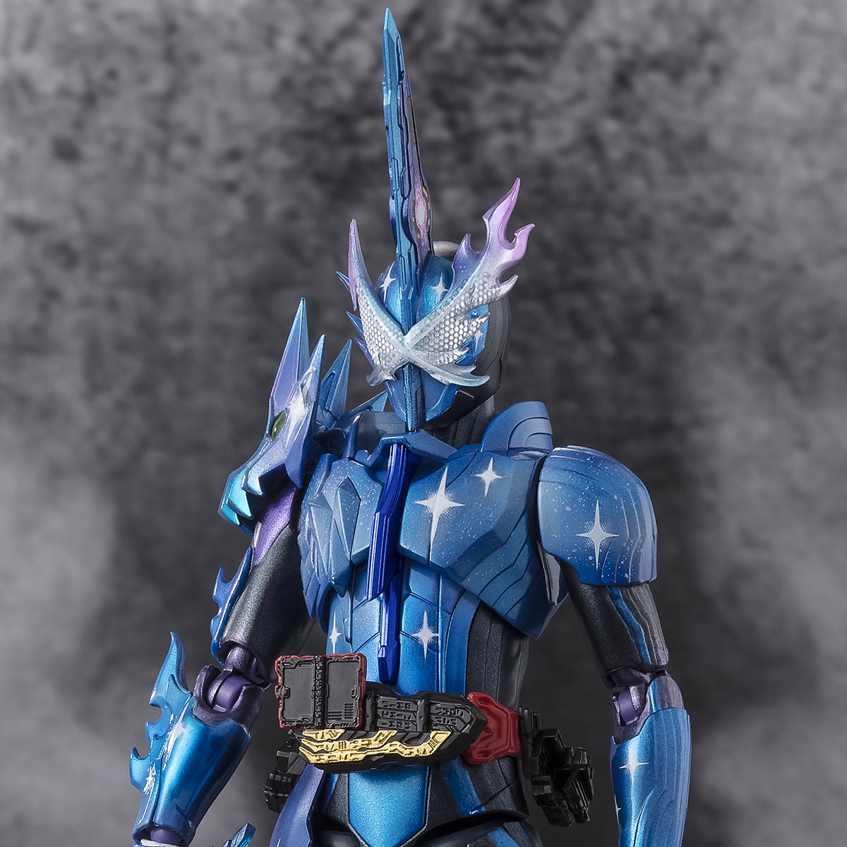 [PRE-ORDER] S.H.Figuarts KAMEN RIDER XROSS SABER