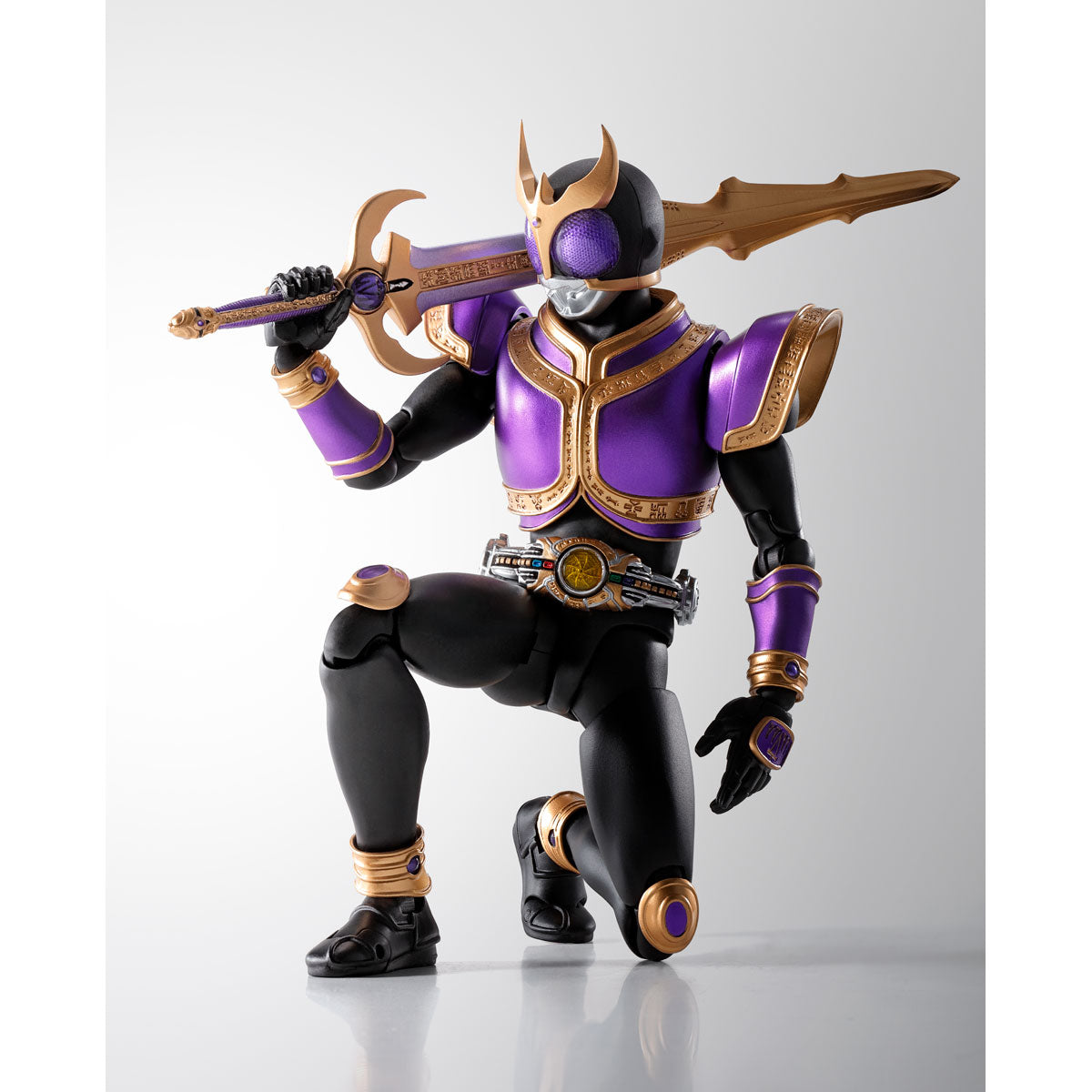 [PRE-ORDER] S.H.Figuarts (SHINKOCCHOU SEIHOU) MASKED RIDER KUUGA RISINGTITAN