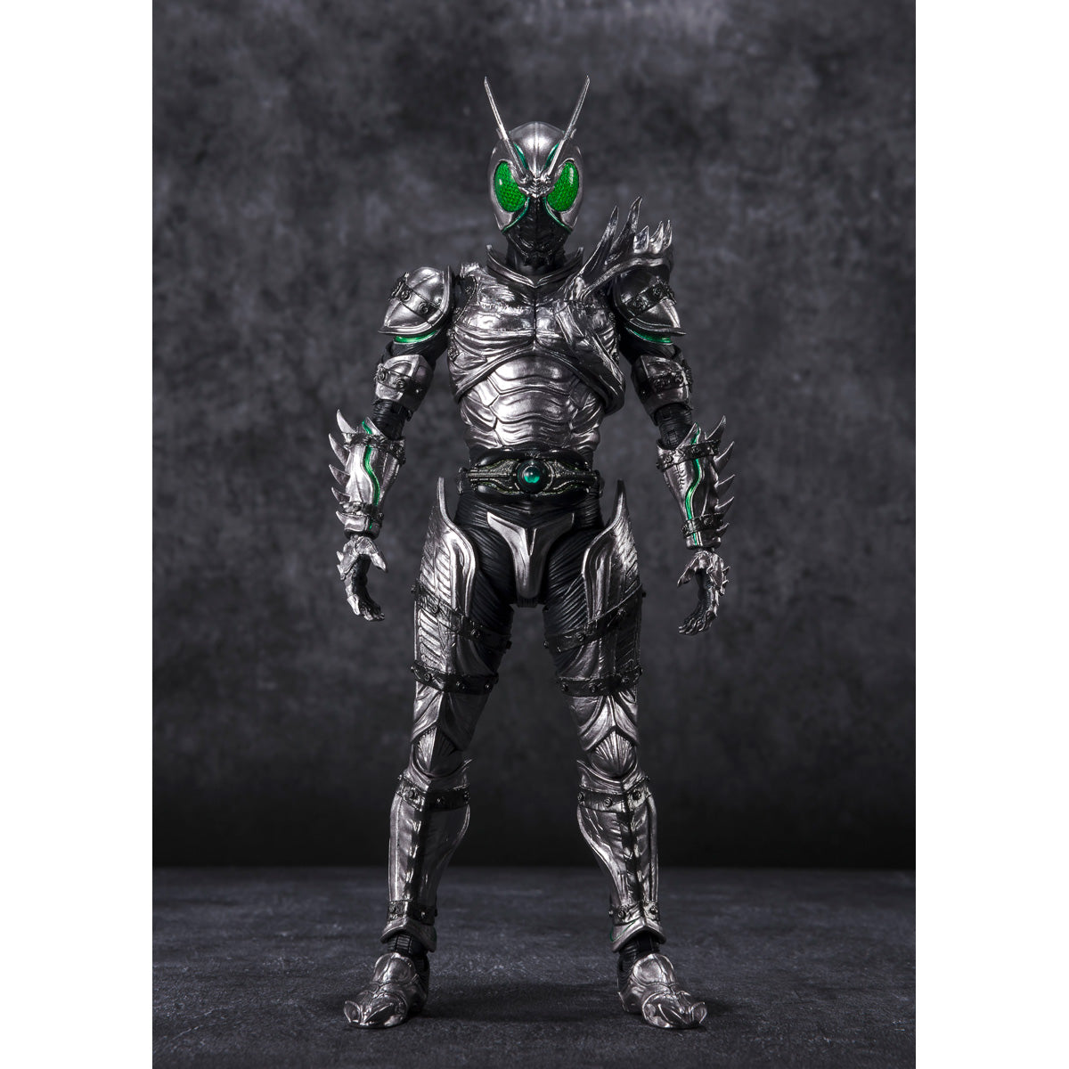 [PRE-ORDER] S.H.Figuarts Akizuki Nobuhiko Kamen Rider Black Sun