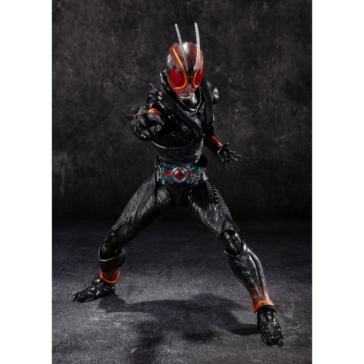 [IN STOCK in AU] S.H.Figuarts KAMEN RIDER BLACK SUN (FIRST HENSHIN Ver.)