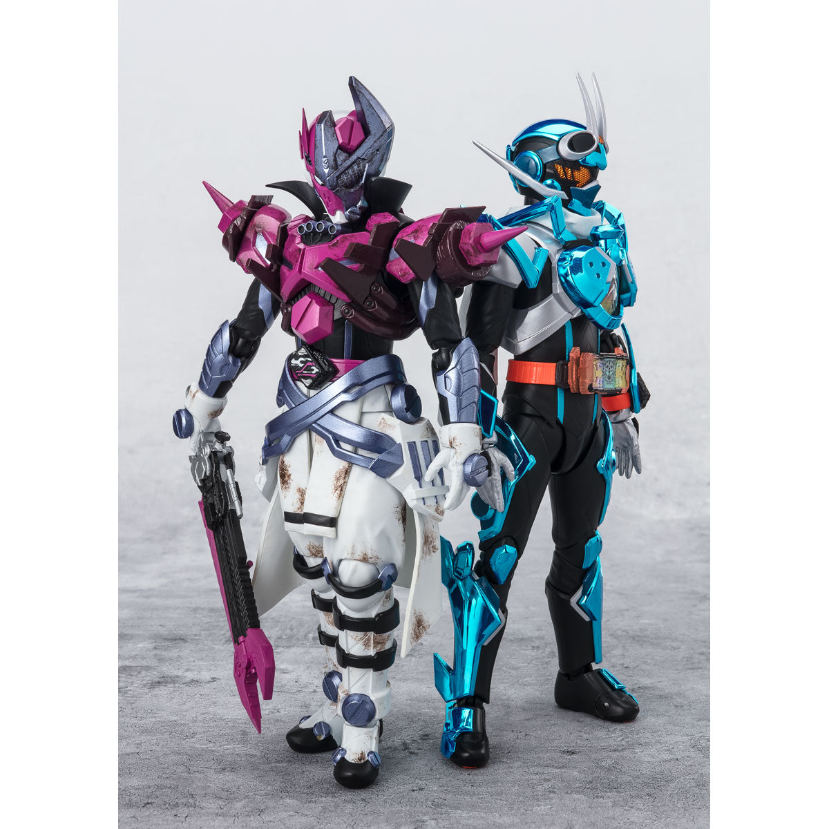 [IN STOCK in HK] KAMEN RIDER S.H.Figuarts VALVARAD