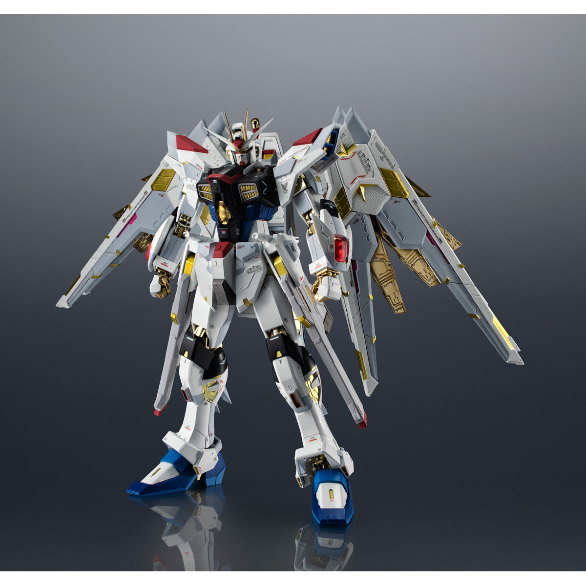 [IN STOCK in HK] CHOGOKIN MIGHTY STRIKE FREEDOM GUNDAM