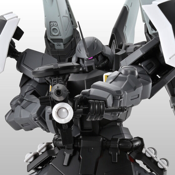 [PRE-ORDER] MG 1/100 BLAZE ZAKU PHANTOM (DEARKA ELTHMAN CUSTOM)