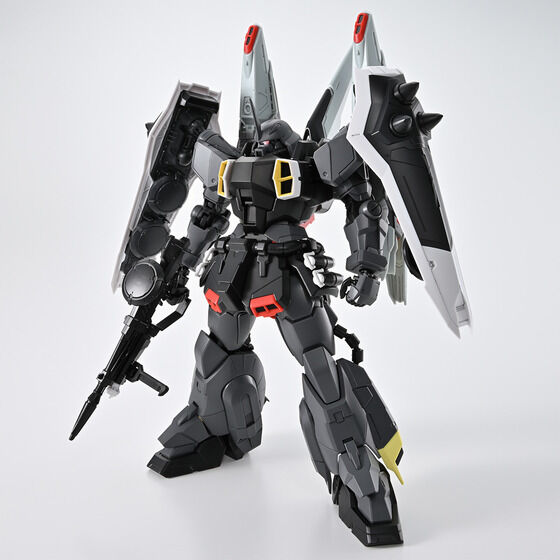 [PRE-ORDER] MG 1/100 BLAZE ZAKU PHANTOM (DEARKA ELTHMAN CUSTOM)