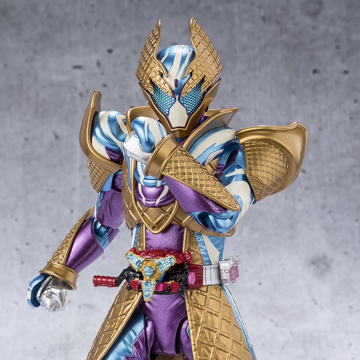 [PRE-ORDER] S.H.Figuarts KAMEN RIDER GAVV Blizzardsorbet FORM