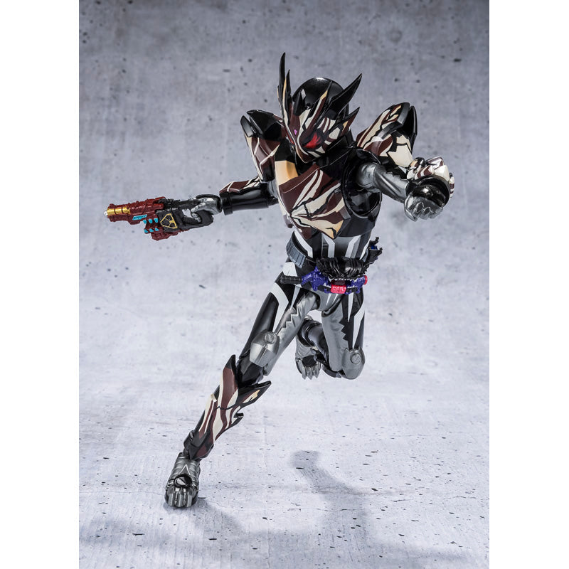 [PRE-ORDER] S.H.Figuarts KAMEN RIDER BITTER GAVV MARBLE BREACOOKIE FORM