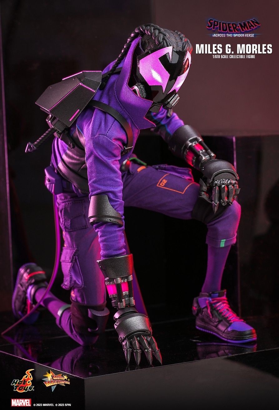 [PRE-ORDER] MMS725 SPIDER-MAN: ACROSS THE SPIDER-VERSE MILES G. MORALES 1/6TH SCALE COLLECTIBLE FIGURE