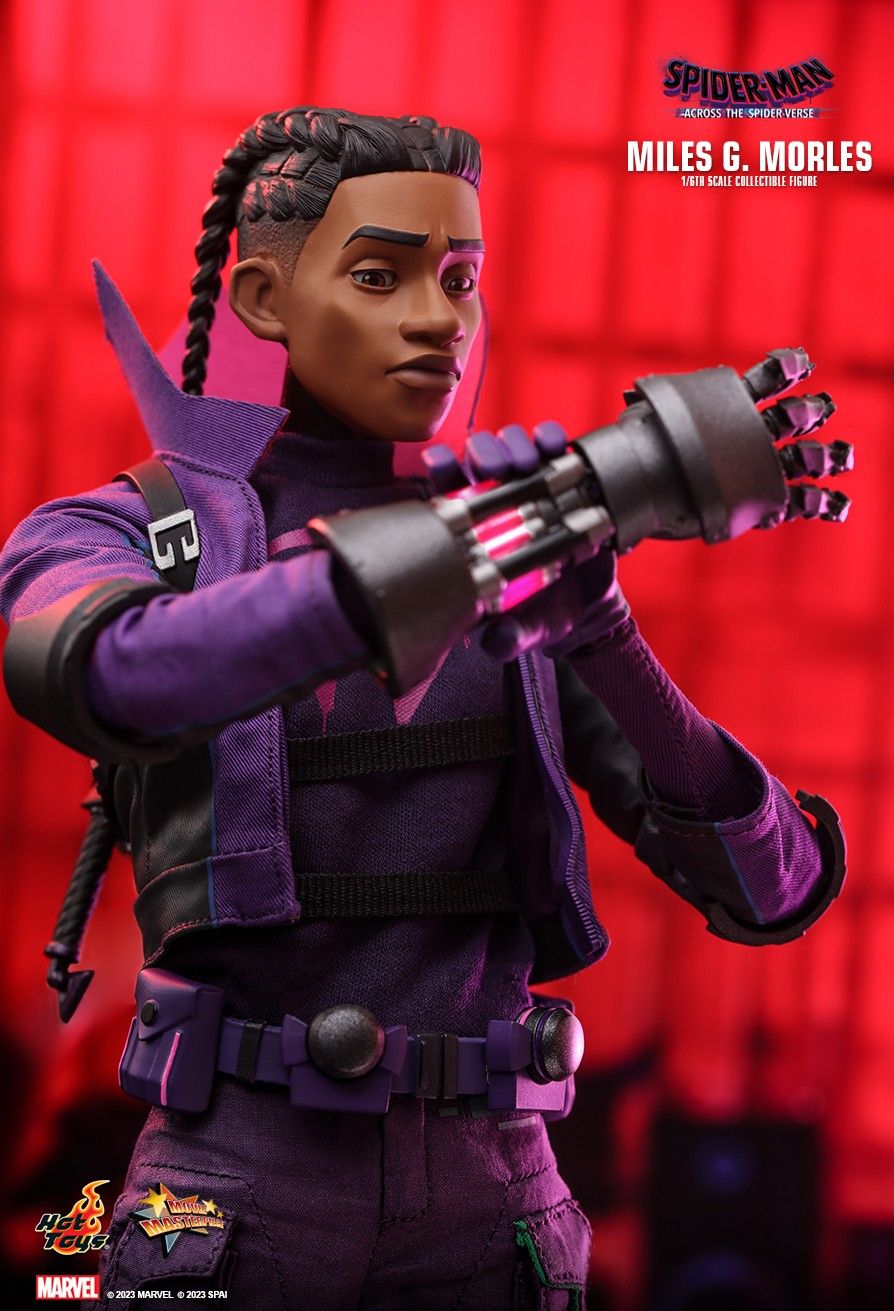 [PRE-ORDER] MMS725 SPIDER-MAN: ACROSS THE SPIDER-VERSE MILES G. MORALES 1/6TH SCALE COLLECTIBLE FIGURE