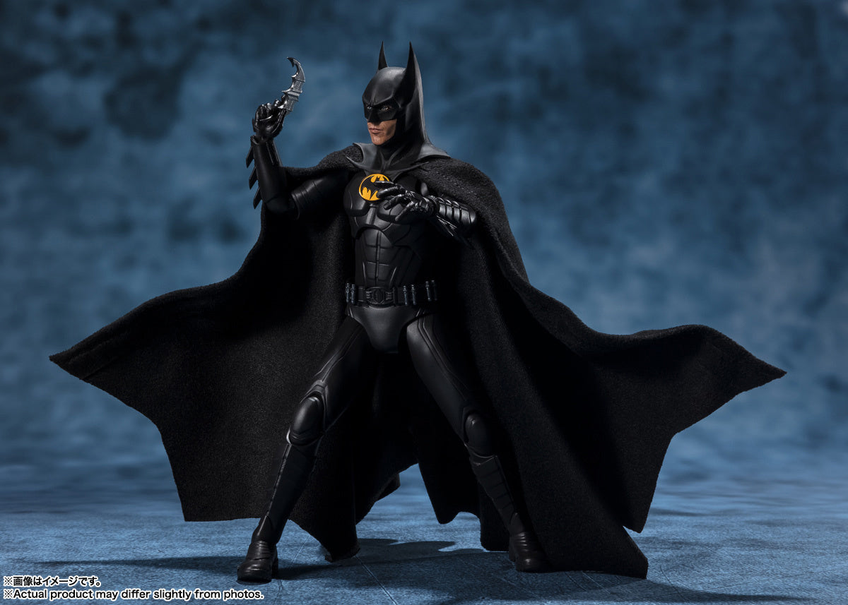 [PRE-ORDER] The Flash S.H.Figuarts Batman Justice League