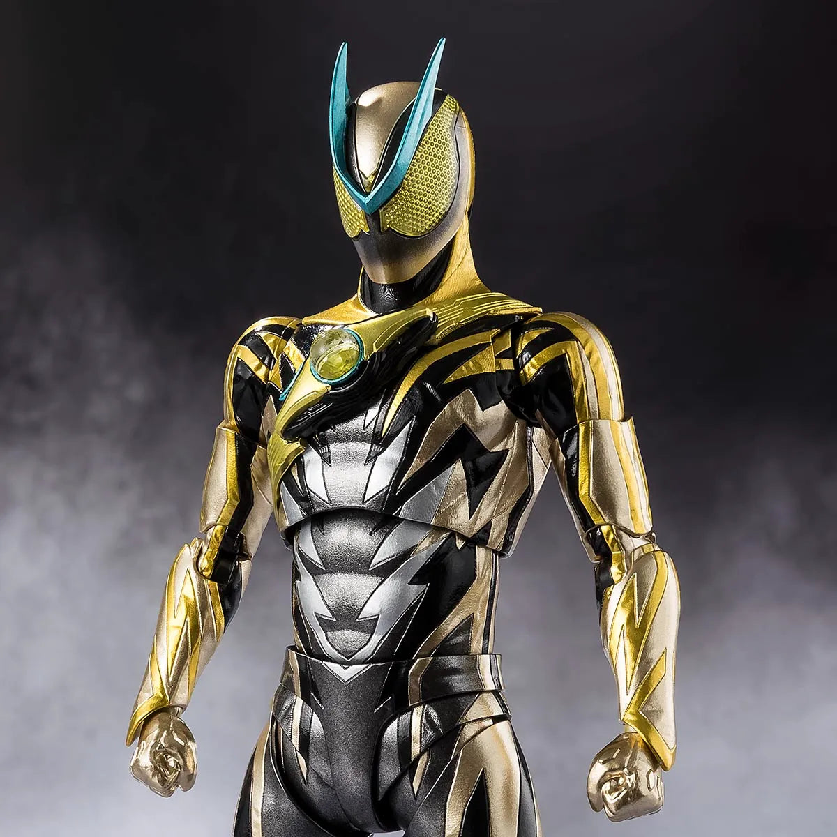 [PRE-ORDER] S.H.Figuarts KAMEN RIDER ZEZTZ INAZUMA PLASMA