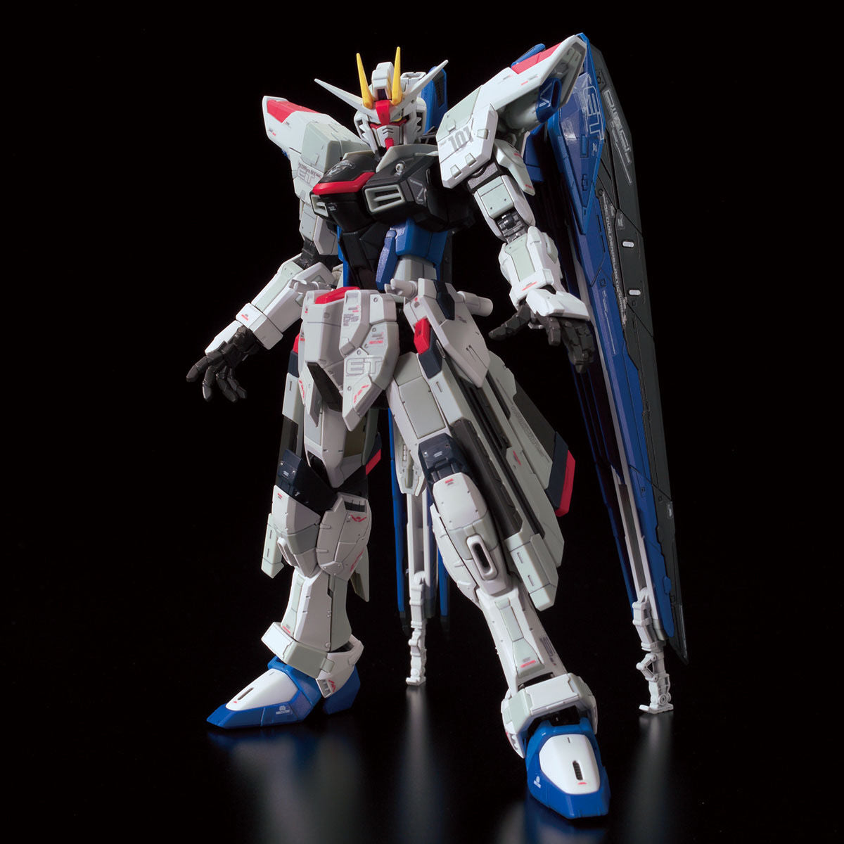 [IN STOCK in HK] RG 1/144 Gundam Base Limited ZGMF-X10A Freedom Gundam Ver.GCP